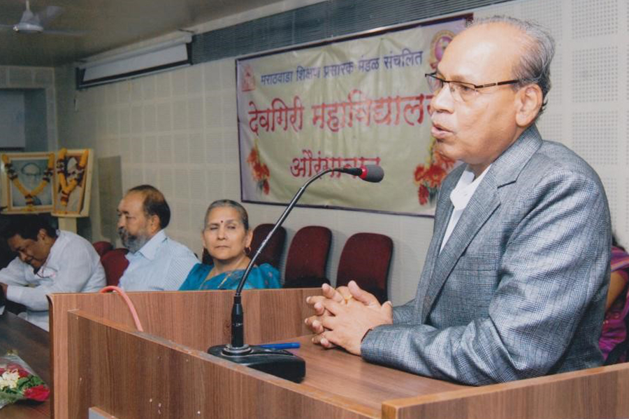 Public Admin dept gallery 6