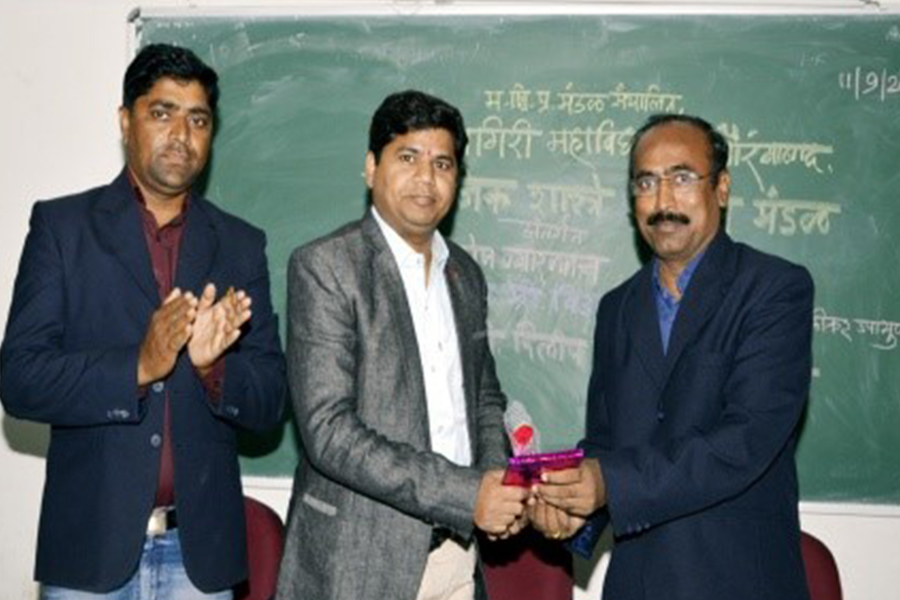 Public Admin dept gallery 7