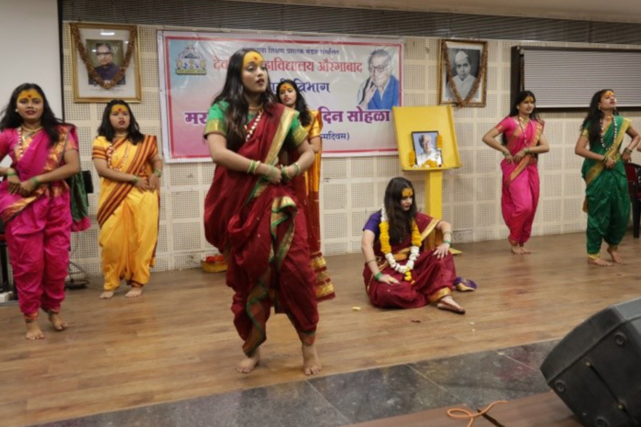 Students dance performance on occasion of marathi bhasa gaurav din