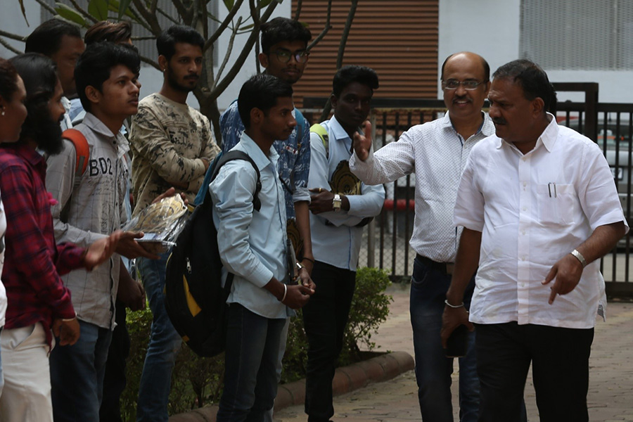 deogiri drama dept gallery 6