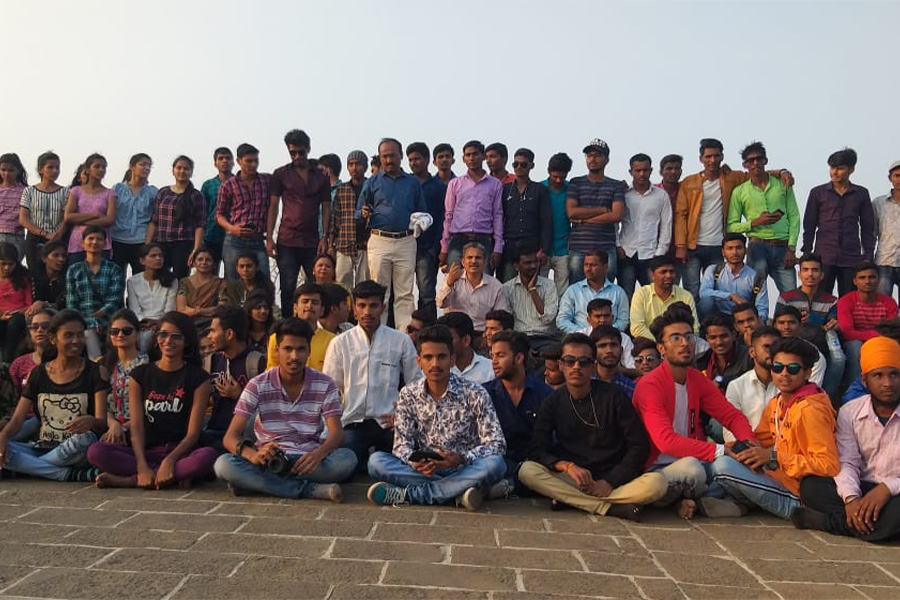 विद्यार्थी अध्ययन यात्रा