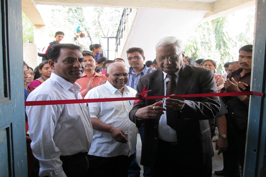 Innaugration of Poster Presentation By Emmient Scientist Prof.D.B.Tambare