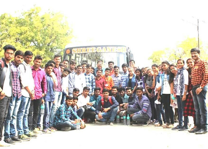 commerece & mgmt gallery 16