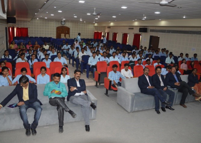 commerece & mgmt gallery 7